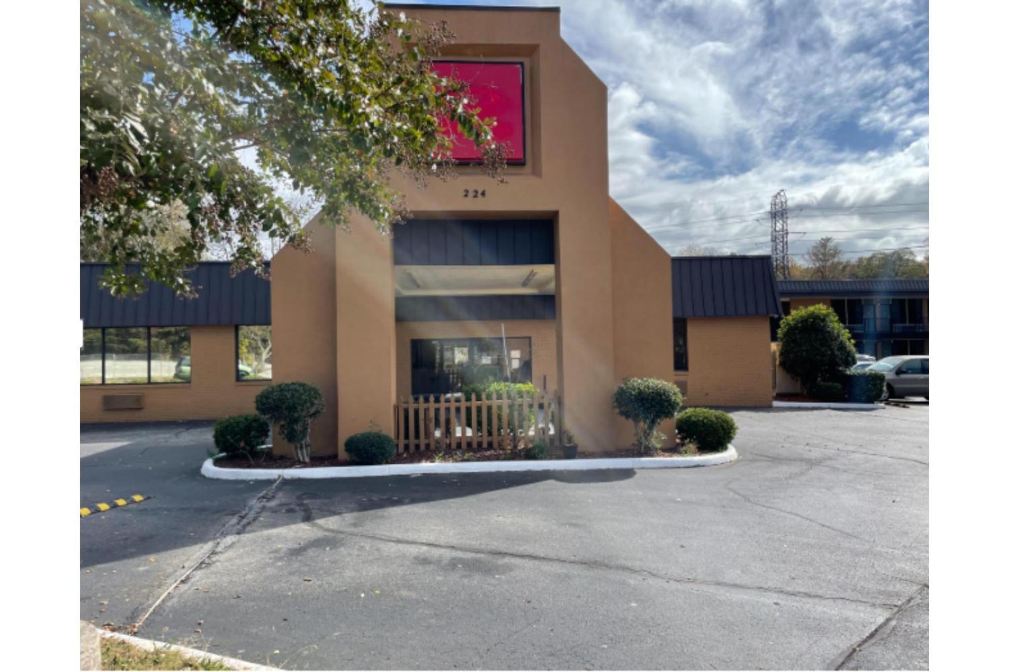 Hotel Budget By O I-85