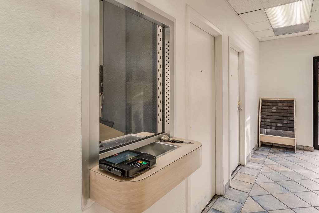 Hotel Econo 2*